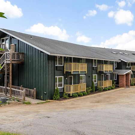 The Lodge At Mount Snow West Dover Exterior photo