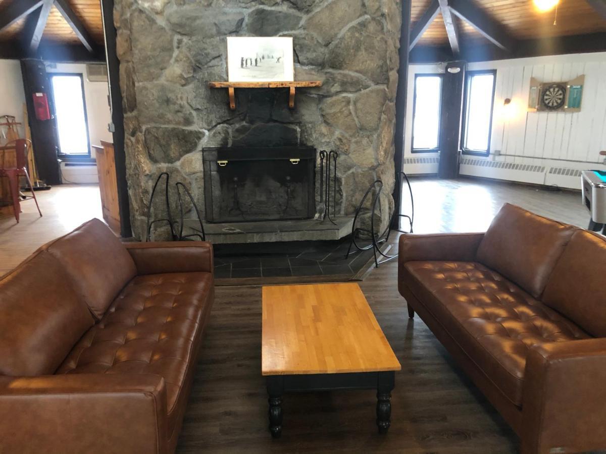 The Lodge At Mount Snow West Dover Exterior photo
