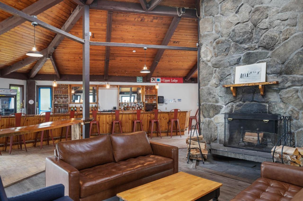 The Lodge At Mount Snow West Dover Exterior photo